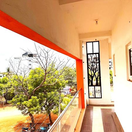 Asshappystayinn Hotel Tiruchirappalli Quarto foto